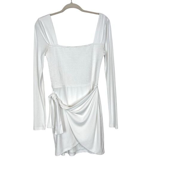 Lovers + Friends Devon Dress White Tie Wrap Dress Long Sleeve Mini medium Short - Picture 2 of 16